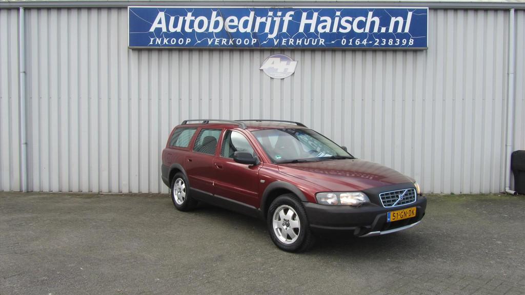 Volvo V70 2.4 T XC 4WD 7 persoons, Auto's, Oldtimers, Zwart, Volvo, Elektrische ramen, Rood