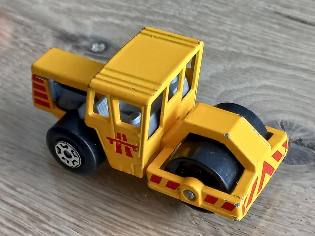 Vintage Matchbox Bomag Road Roller uit ongeveer 1978-1979, Ophalen of Verzenden, Gebruikt, Hijskraan, Tractor of Landbouw, Matchbox