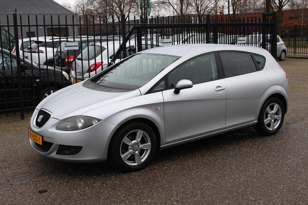 SEAT Leon 1.6 Sport, Airco!, Auto's, Seat, Stof, Gebruikt, Zwart, 4 cilinders