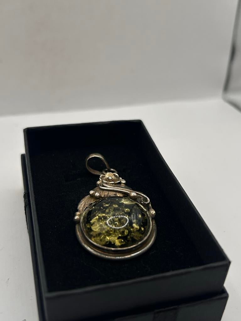 925 zilveren hanger met Baltische barnsteen, Ophalen of Verzenden, Zo goed als nieuw, X, Met edelsteen