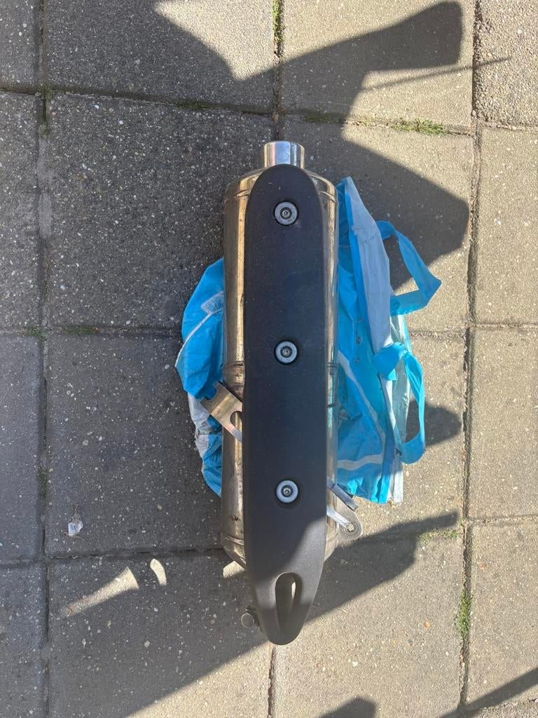 Piaggio mp3 uitlaat, Ophalen of Verzenden, Zo goed als nieuw, Gewone step