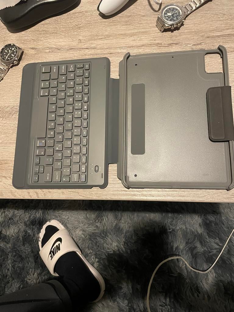 iPad Inateck Toetsenbord Case KB04001 – Zo goed als nieuw, 10 inch, 32 GB, Apple iPad, Ophalen of Verzenden
