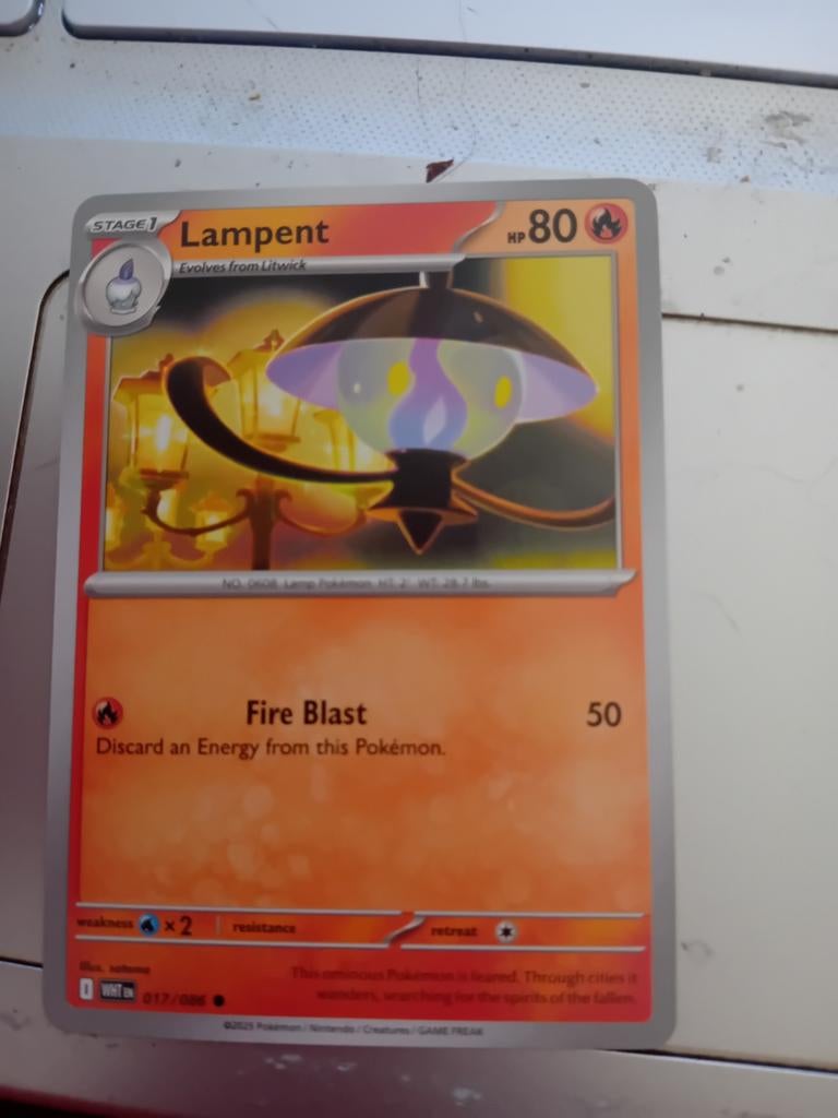 Pokémon Kaart Lampent 017/086 - Evolves from Litwick, Ophalen of Verzenden, Gebruikt, Losse kaart, Foil