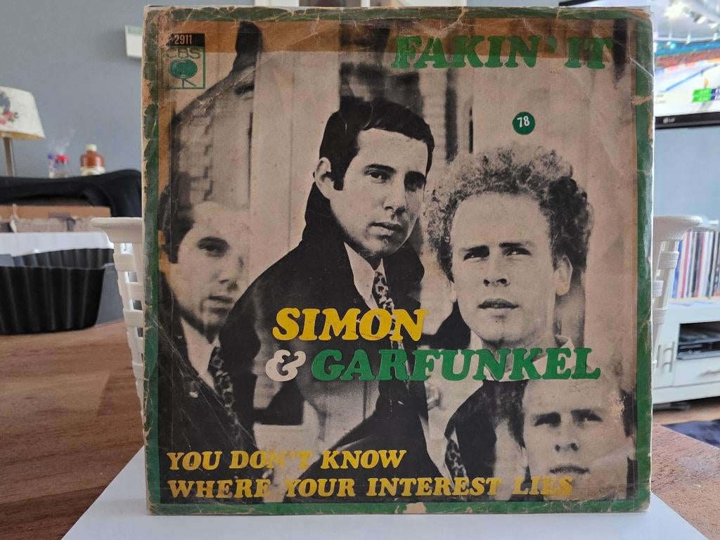 7" Single Simon & Garfunkel - Fakin' It / You Don't Know Whe, Cd's en Dvd's, Vinyl Singles, Gebruikt, 7 inch, Single, Ophalen of Verzenden