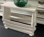 Vintage Tafeltje bijzettafel krantentafel, Ophalen