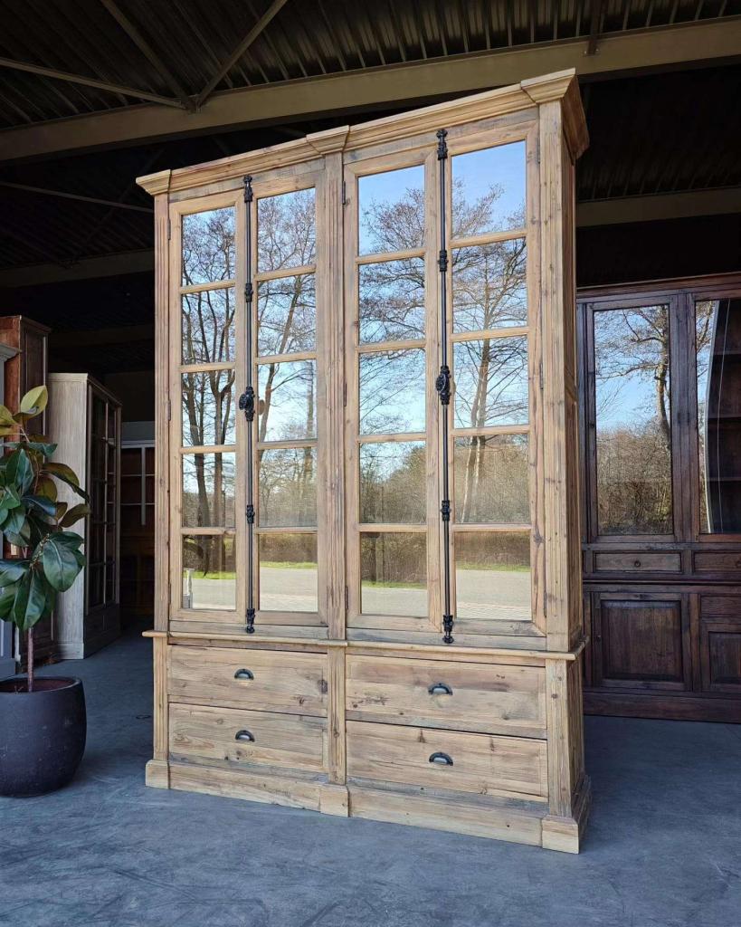 Prachtige hoge vitrinekast | Klassieke servieskast #7935, Niet ingevuld, Gebruikt, Met deur(en), 200 cm of meer