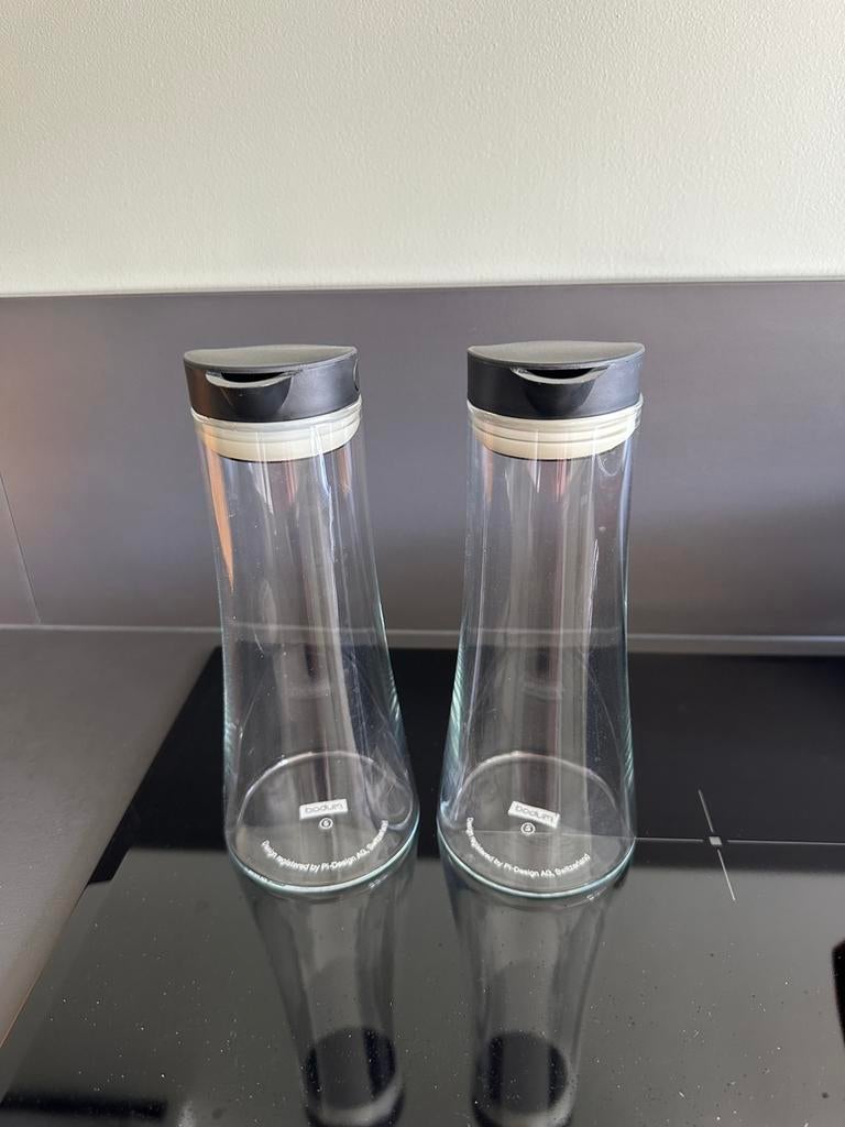 Modern olie en azijn duo, merk Bodum., Ophalen of Verzenden, Zo goed als nieuw, Overige materialen, Overige typen