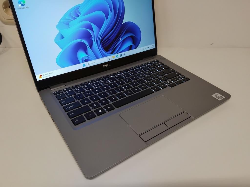 Dell Latitude 5310 13.3'' FHD Touchscreen NIEUWE DELL ACCU!, Gebruikt, Qwerty, 8 GB, 13 inch