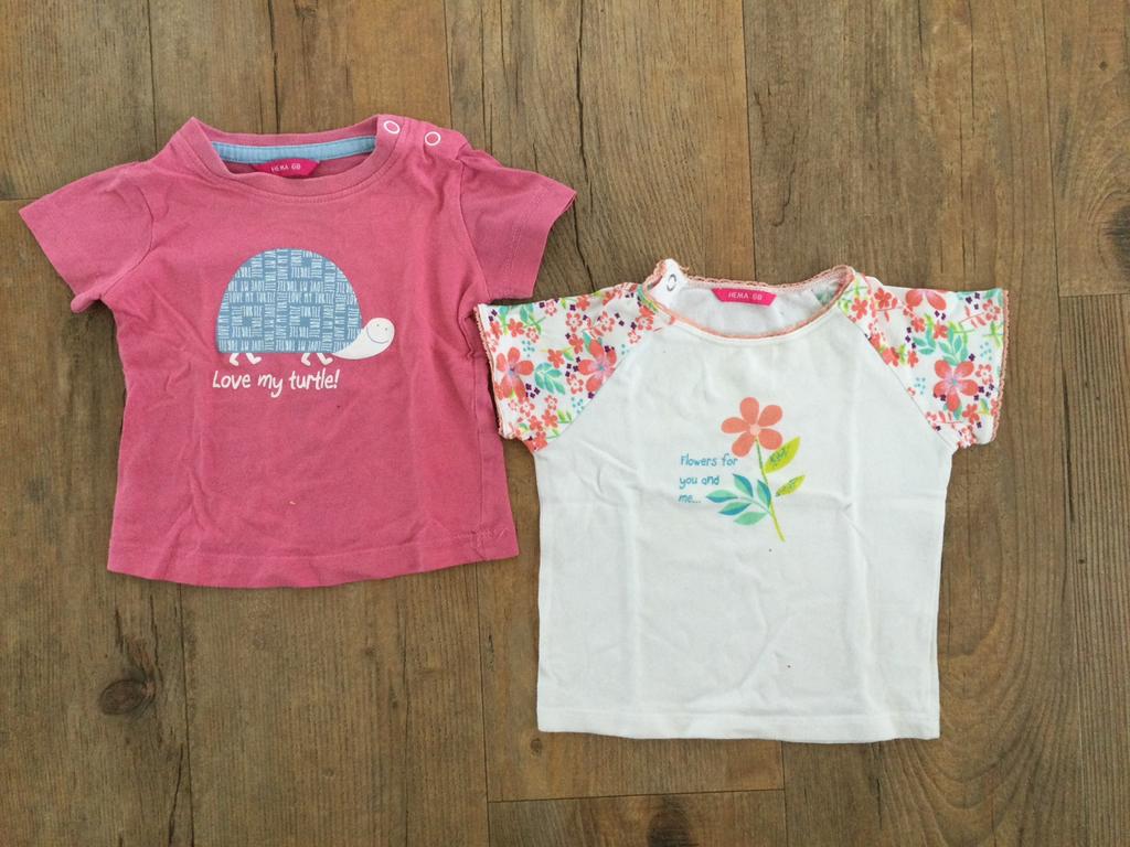 Set van 2 T-shirts maat 68 - Goede staat, Kinderen en Baby's, Babykleding | Maat 68, Ophalen of Verzenden, Gebruikt, Jongetje of Meisje
