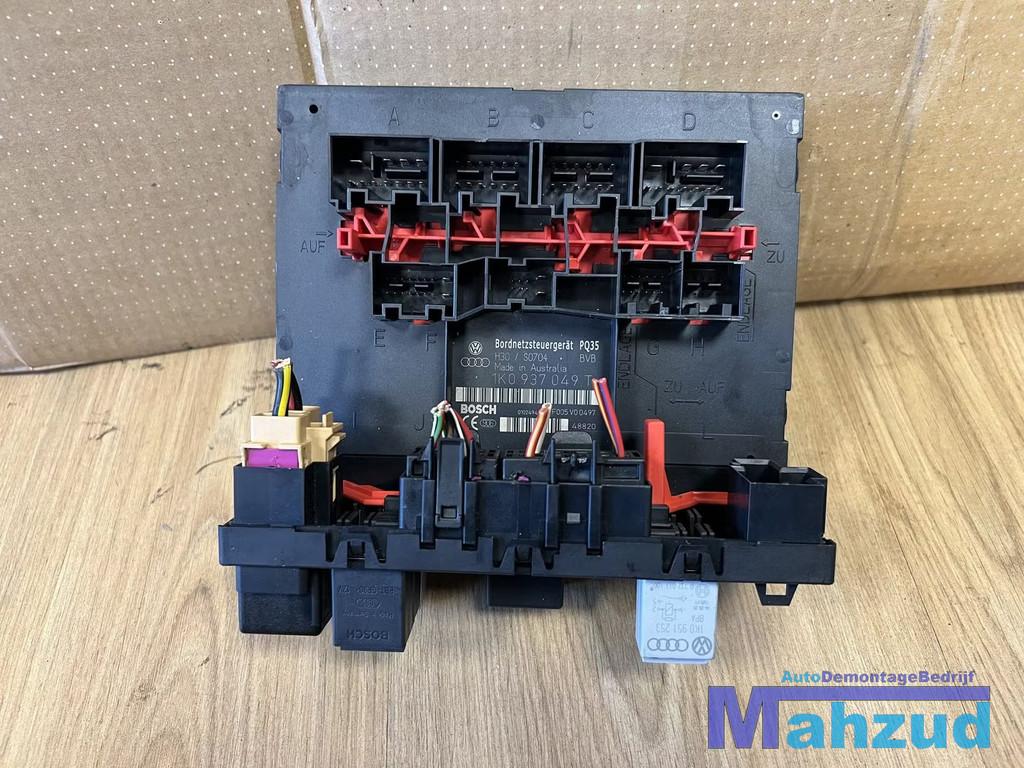 VW GOLF 5 GTI BCM Zekeringkast boordcomputer 1K0937049T, Auto-onderdelen, Gebruikt, Volkswagen, Volkswagen AG, Berliner Ring 2
38440  Wolfsburg, DE