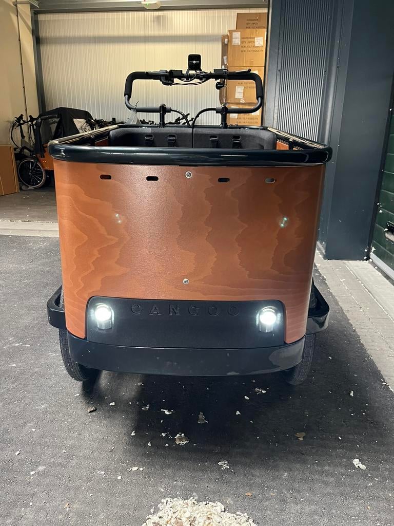 Nieuwe bakfiets Buckle up, Fietsen en Brommers, Fietsen | Bakfietsen, Overige merken, 4 kinderen of meer, Ophalen of Verzenden