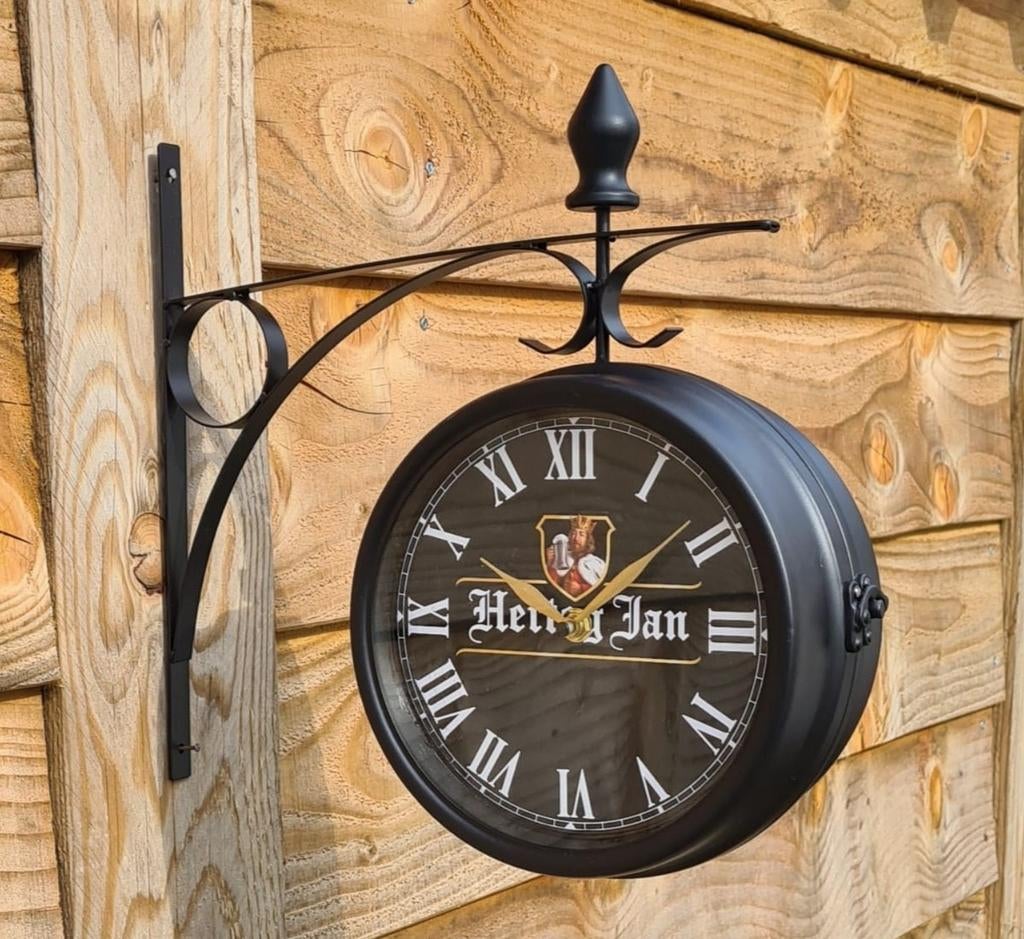 Dubbelzijdige HERTOG JAN stationsklok
33 x 33cm, Ophalen of Verzenden, Nieuw, Reclamebord, Plaat of Schild, Hertog Jan