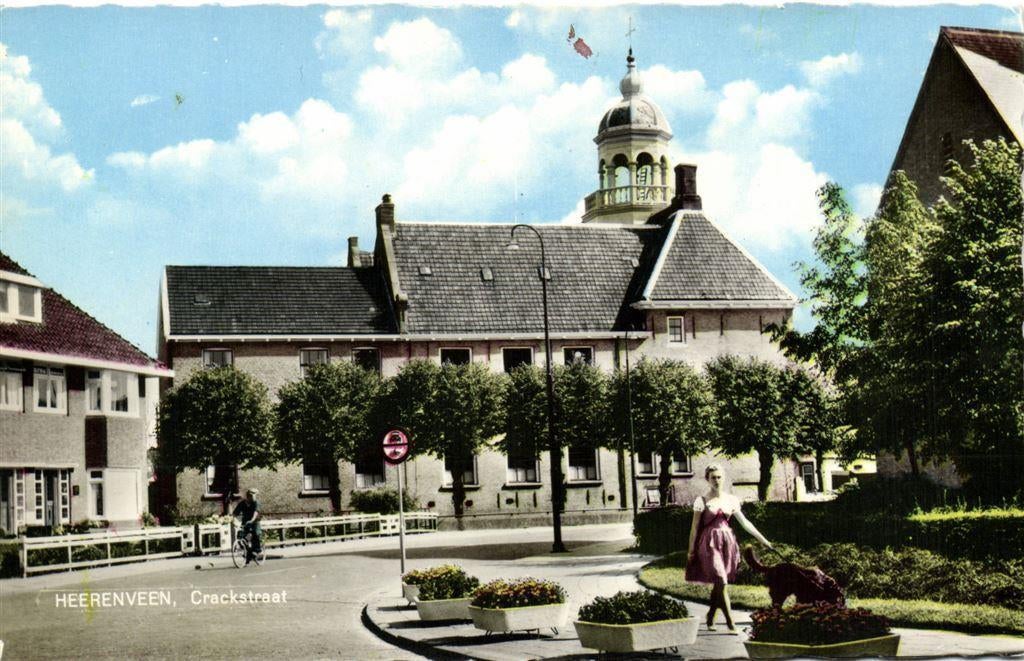 Heerenveen, Crackstraat - vrouw hond fietser - beschreven, Ophalen of Verzenden, Voor 1920, Ongelopen, Friesland