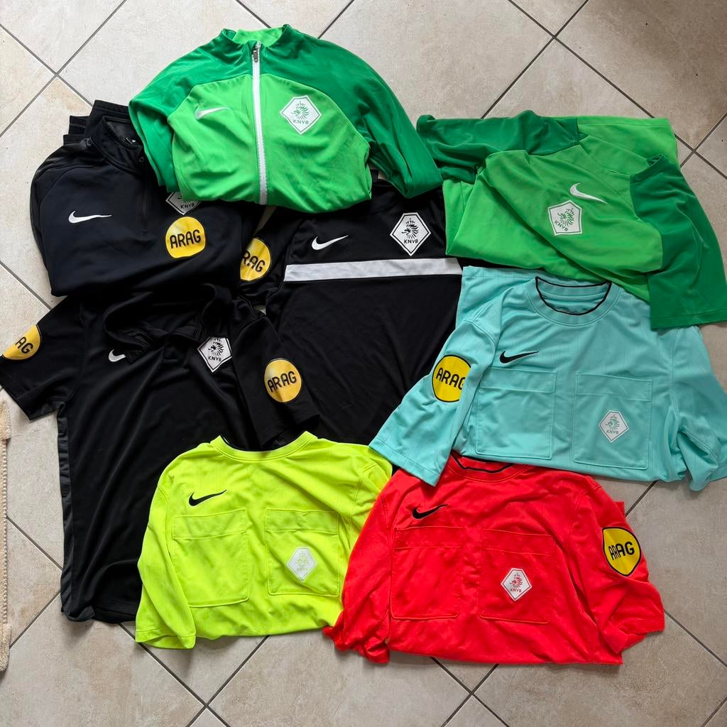 KNVB scheidsrechter ARAG Nike meer items zie beschrijving, Kleding | Heren, Sportkleding, Overige kleuren, Overige maten, Ophalen of Verzenden