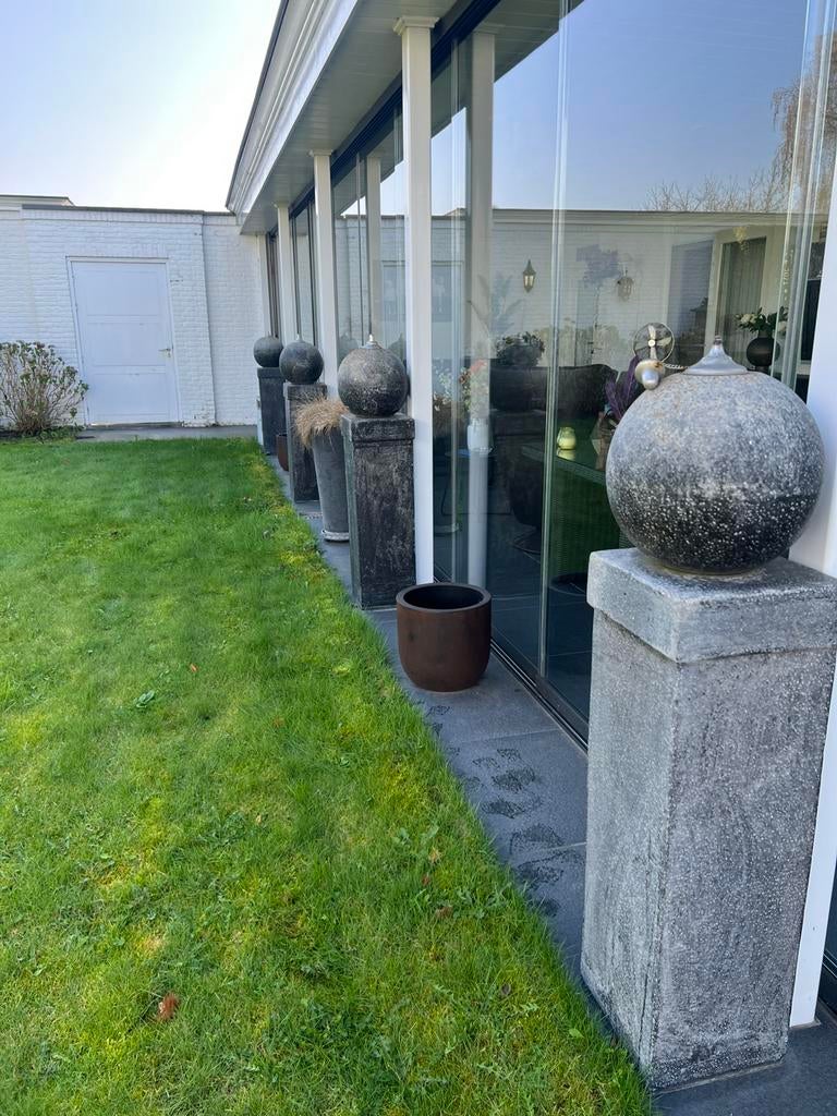 4 Mooie hard stenen zuilen voor in de tuin, Ophalen, Gebruikt