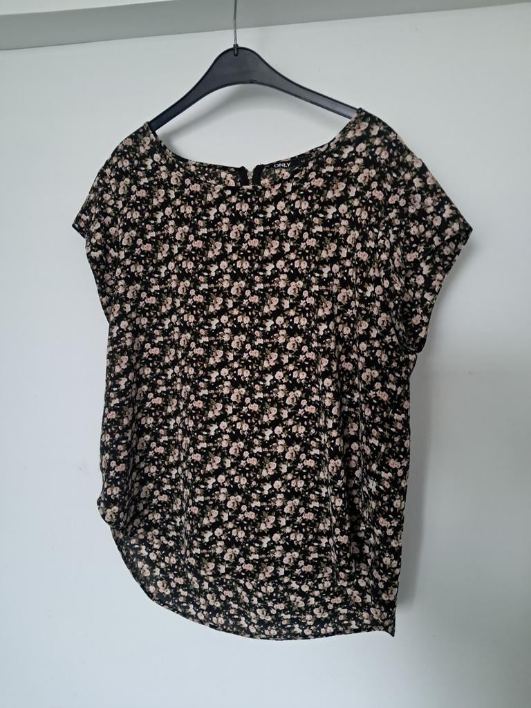 Top 42, Kleding | Dames, Tops, Ophalen of Verzenden, Zo goed als nieuw, Maat 42/44 (L), Zonder mouw