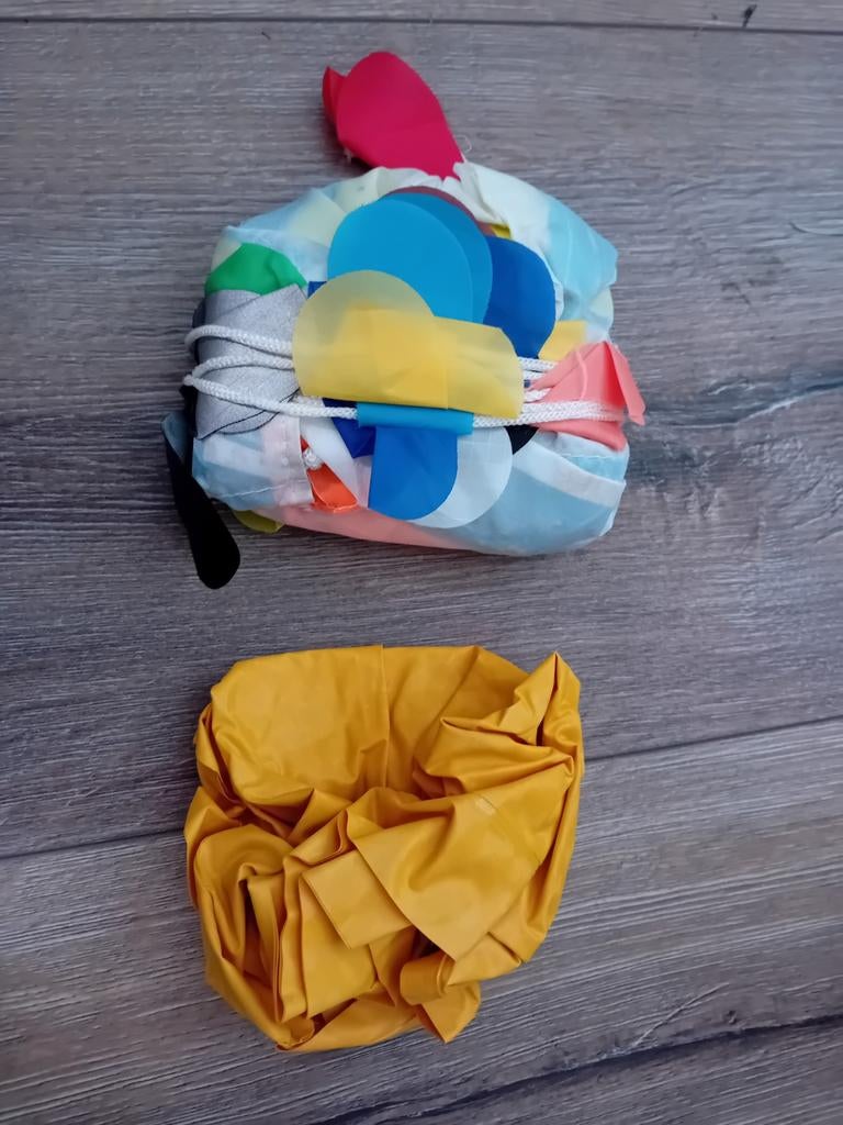 Vlieger met opbergzakje, Ophalen of Verzenden