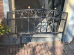 Te koop gietijzeren hekje, Ophalen of Verzenden, Gebruikt, IJzer, Sierhekwerk