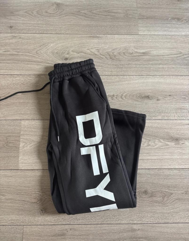 Dfyne joggingsbroek nieuw maat S, Kleding | Dames, Sportkleding, Ophalen of Verzenden, Zo goed als nieuw, Overige typen