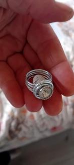 Zilverkleurige ring met steen, maat 16, Sieraden, Tassen en Uiterlijk, Ringen, Overige materialen, Met edelsteen, Nieuw, Ophalen of Verzenden