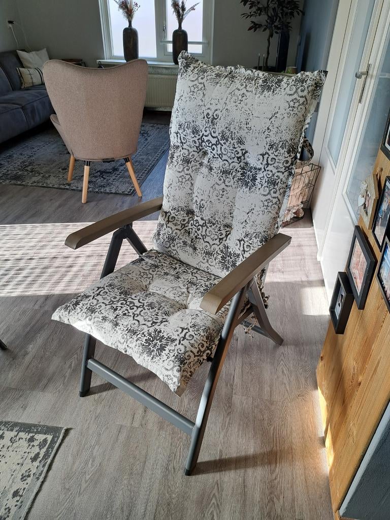 Zware verstelbare tuinstoelen 2 stuks met kussens, Ophalen, Gebruikt