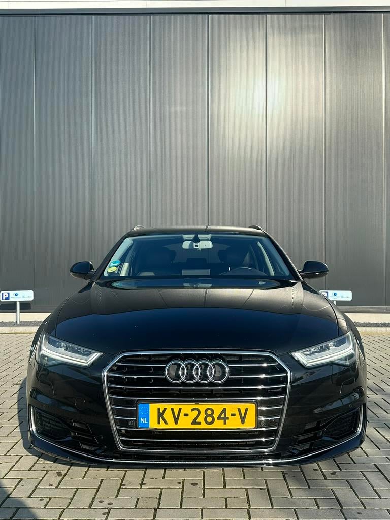 Audi A6 3.0 TDI 160KW Avant AUT 2016 Zwart, Auto's, 197 €/maand, 2000 kg, USB, Zwart