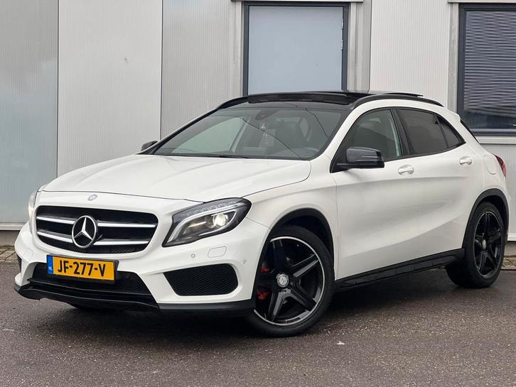 Mercedes-Benz GLA 180 AMG Edition Navi Pano Xenon LED NAP!, Auto's, Mercedes-Benz, Bedrijf, GLA, ABS, Achteruitrijcamera, Adaptieve lichten