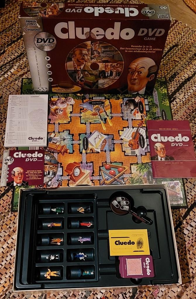 Cluedo DVD Game - Compleet Gezelschapsspel, Vijf spelers of meer, Ophalen of Verzenden, Zo goed als nieuw, Parker
