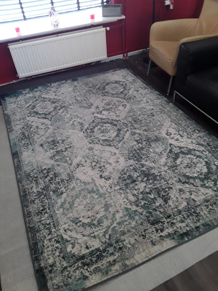 Vloerkleed, Ophalen, Zo goed als nieuw, Rechthoekig, 200 cm of meer