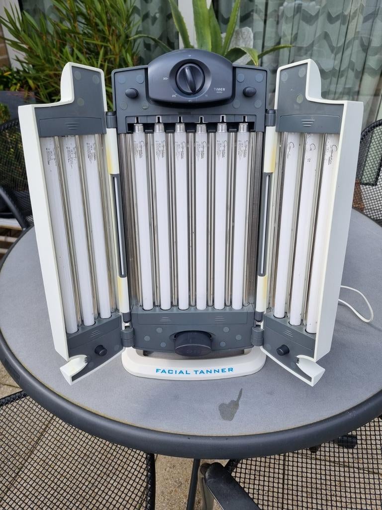 Gezicht bruiner Eurosolar €40  info 06 11363680, Ophalen of Verzenden, Zonnebank enkelzijdig, 15 lampen of meer