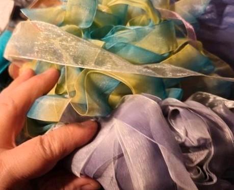 Hobby spullen kralen organze lint borduurgaren vilt stof, Hobby en Vrije tijd, Overige Hobby en Vrije tijd, Ophalen