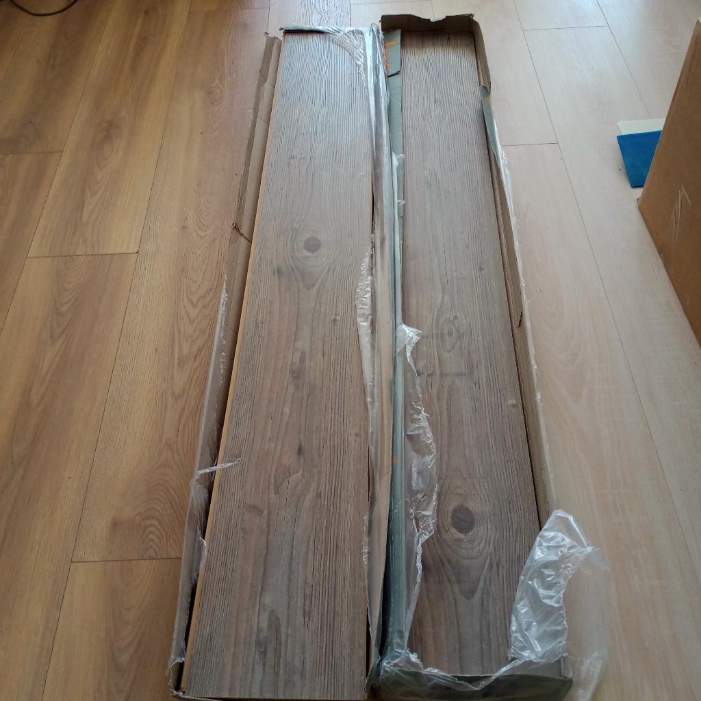 gratis laminaat Lundia Mild Aren 7 stuck = 1,83m2, Doe-het-zelf en Verbouw, Vloerdelen en Plavuizen, Ophalen, Nieuw, Minder dan 5 m²