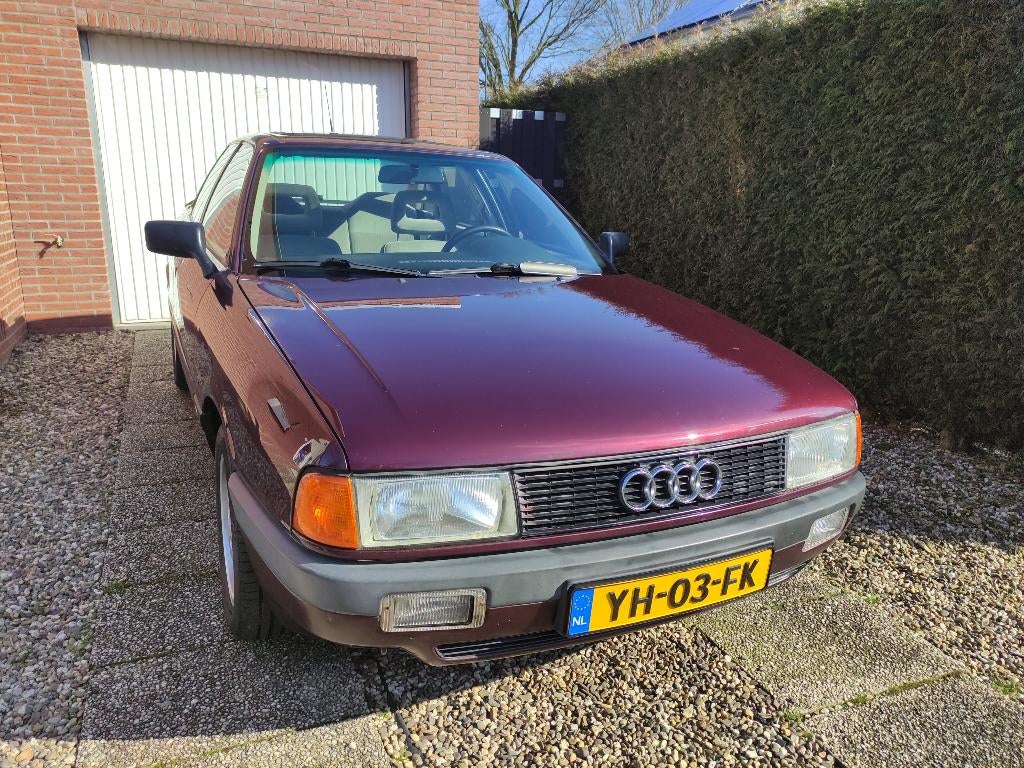 Audi 80 2.0 E U9 1990 Rood, Auto's, Voorwielaandrijving, 532 kg, 4 cilinders, Origineel Nederlands