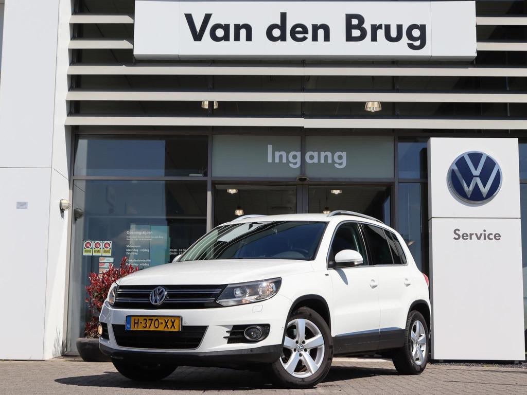 Volkswagen Tiguan 1.4 TSI Sport&Style | Trekhaak | Navigatie, Auto's, Volkswagen, Voorwielaandrijving, Euro 5, 15 km/l, Zwart