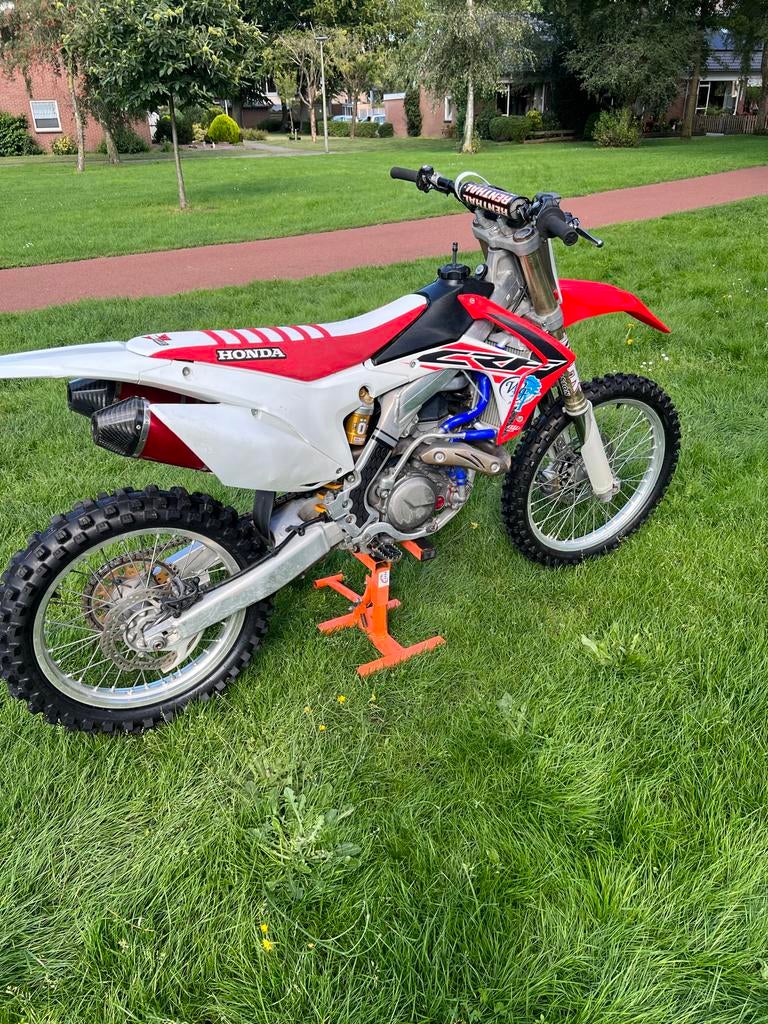 Honda CRF 450 R 2016 -  LAATSTE WEEK TE KOOP ..!!!, Motoren, Motoren | Honda, Particulier, Crossmotor, meer dan 35 kW, 1 cilinder