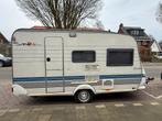 Zeer complete Hobby caravan incl voortent, uitbouw en luifel, Hobby, Dwarsbed, Treinzit, 750 - 1000 kg