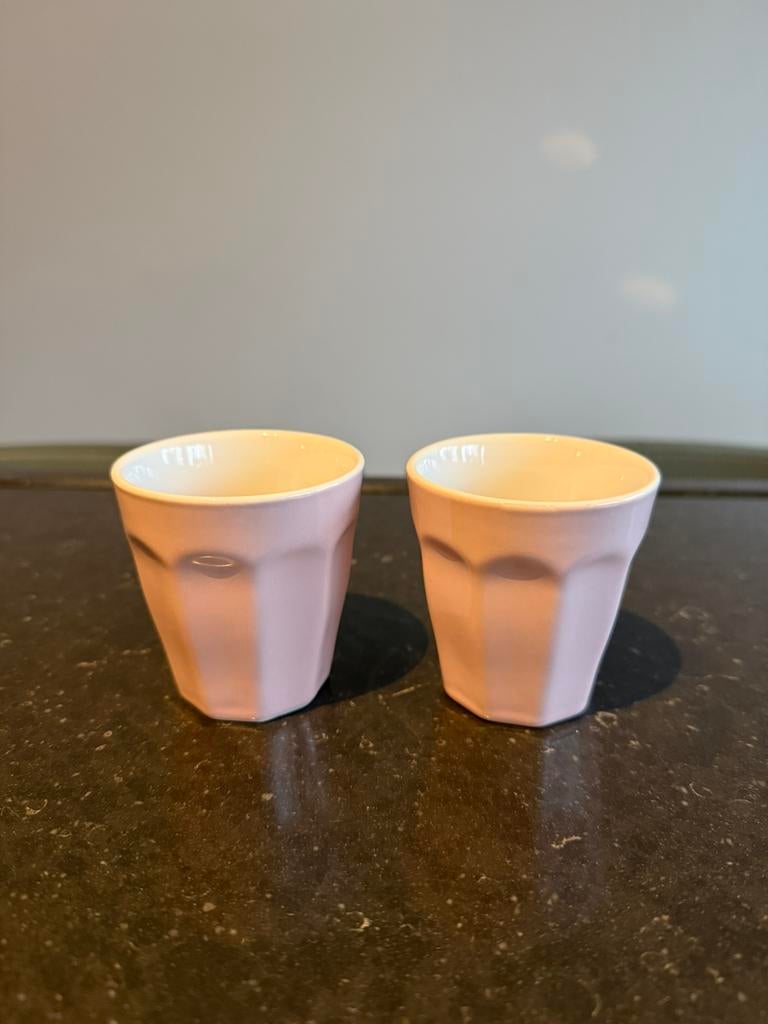 Hema espresso kopjes lichtroze 2 stuks, Huis en Inrichting, Keuken | Servies, Ophalen, Zo goed als nieuw, Effen, Kop(pen) en/of Schotel(s)