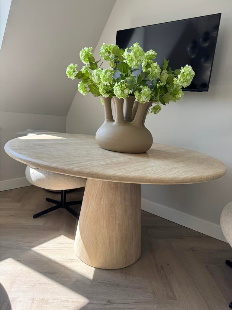 Richmond ronde eettafel Fictus Travertin 140cm, Huis en Inrichting, Tafels | Eettafels, Ophalen of Verzenden, Nieuw, Rond, 100 tot 150 cm