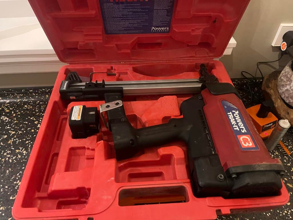 Powers Trak-It C3 Gas Tacker in koffer, Ophalen of Verzenden, Gebruikt
