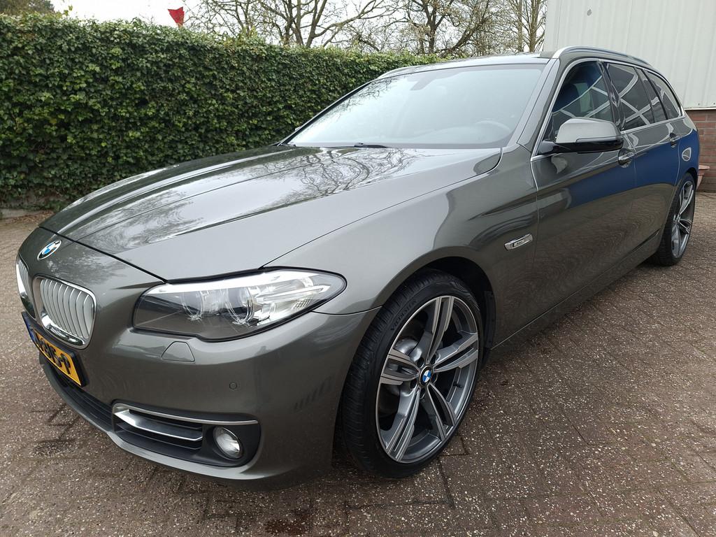 BMW 5 Serie Touring 518d High Executive LEER/XENON/PDC/NAVI/, Automaat, Euro 6, 2000 kg, Leder