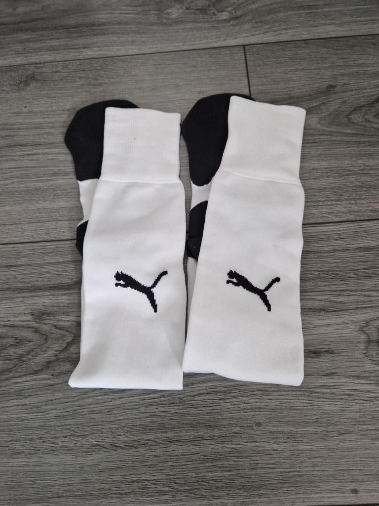 Nieuwe Puma sokken - Wit met zwart logo, Kleding | Dames, Sokken en Kousen, Sokken en Kniesokken, Puma, Wit, Nieuw