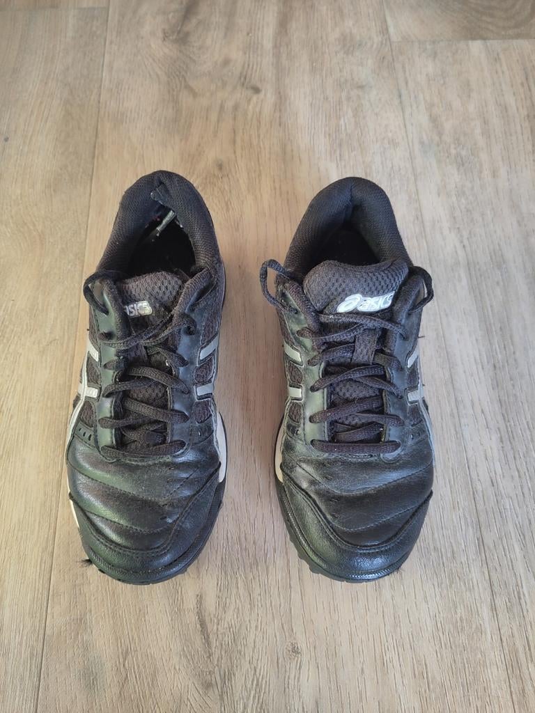ASICS veldschoenen maat 32.5, Sport en Fitness, Korfbal, Ophalen of Verzenden, Gebruikt, Schoenen
