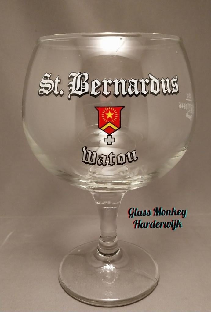 St. Bernardus bierglazen. 33cl, Ophalen of Verzenden, Zo goed als nieuw, Glas of Glazen, Overige merken