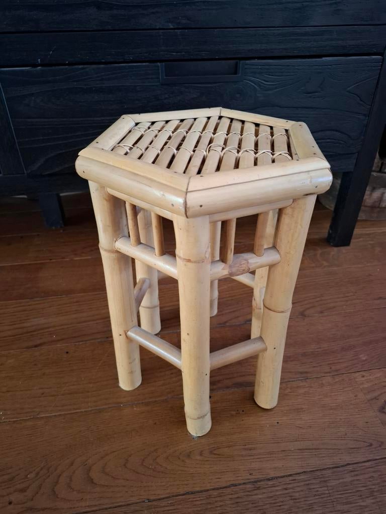 Bamboe krukje plantentafeltje, Huis en Inrichting, Krukjes, Ophalen of Verzenden, Zo goed als nieuw, Hout