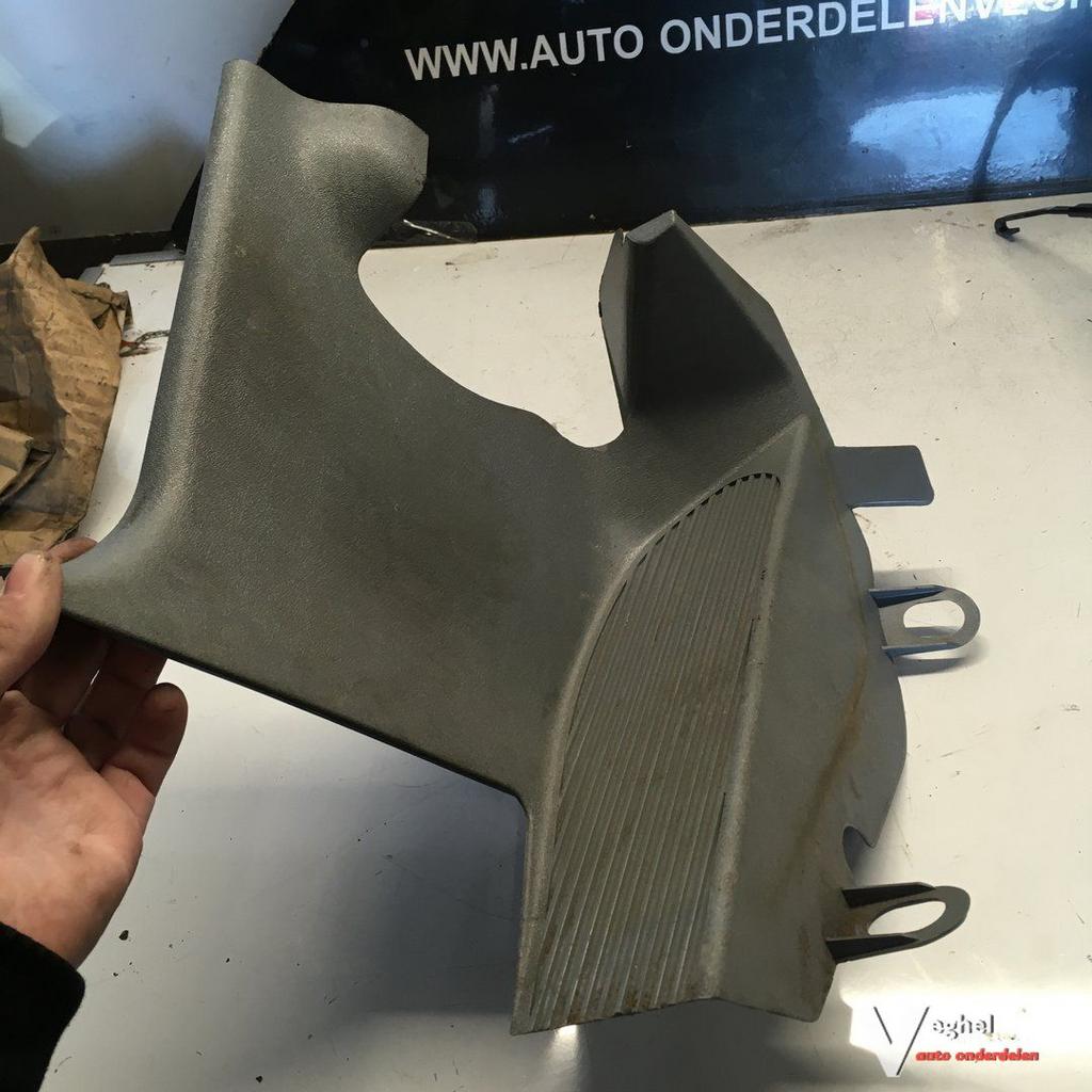 Mercedes W124  2.0 Benzine Interieurkap Linksonder thv motor, Gebruikt, -, -, Ophalen of Verzenden