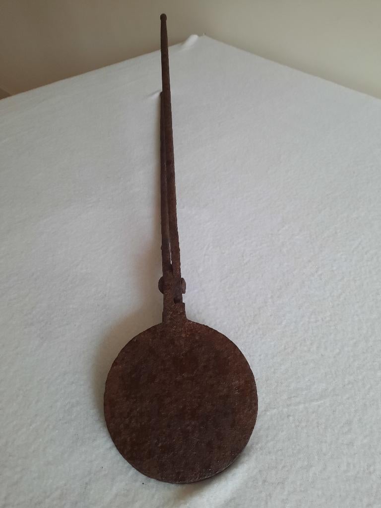 Wafel ijzer antiek, Ophalen