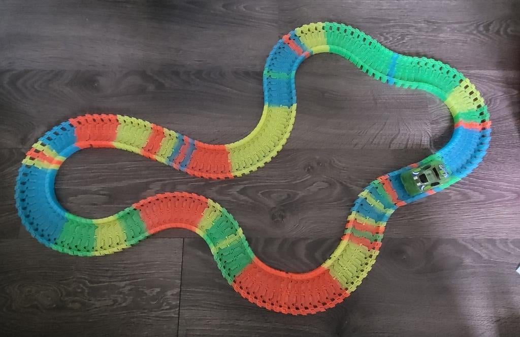 Leuke auto met baan, Overige merken, Zelf te bouwen, Ophalen of Verzenden, Elektrisch