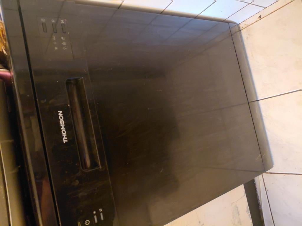 Zwarte vaatwasser, Witgoed en Apparatuur, Vaatwasmachines, Ophalen, Zo goed als nieuw