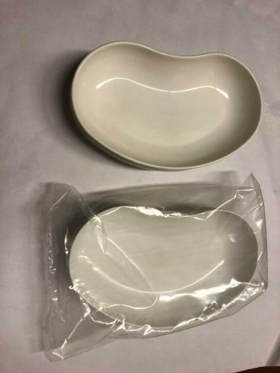 Kunststof nierbekkens per 10 stuks, Ophalen of Verzenden, Niet ingevuld, Niet ingevuld, Niet ingevuld