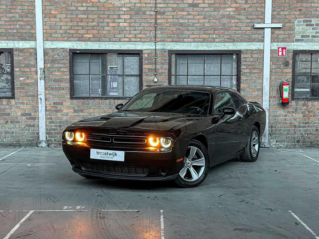 Dodge Challenger SXT 3.6 V6 305pk 2019, Auto's, Automaat, Gebruikt, Cabriolet, Bedrijf